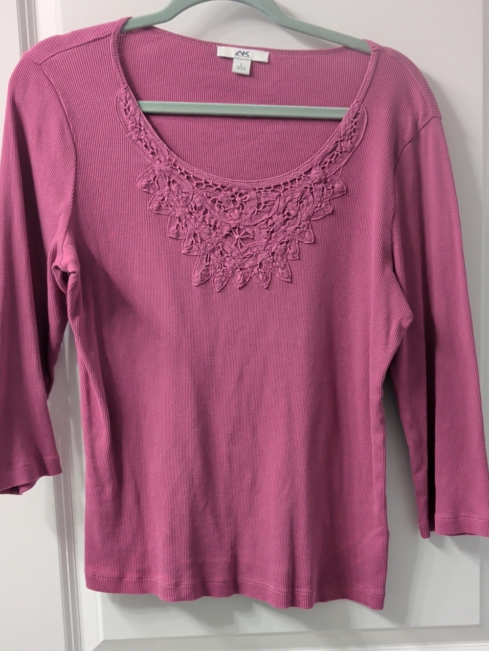 Anne Klein Sport Dusty Rose Crochet-Trim 3/4 Sleeve Scoop Top